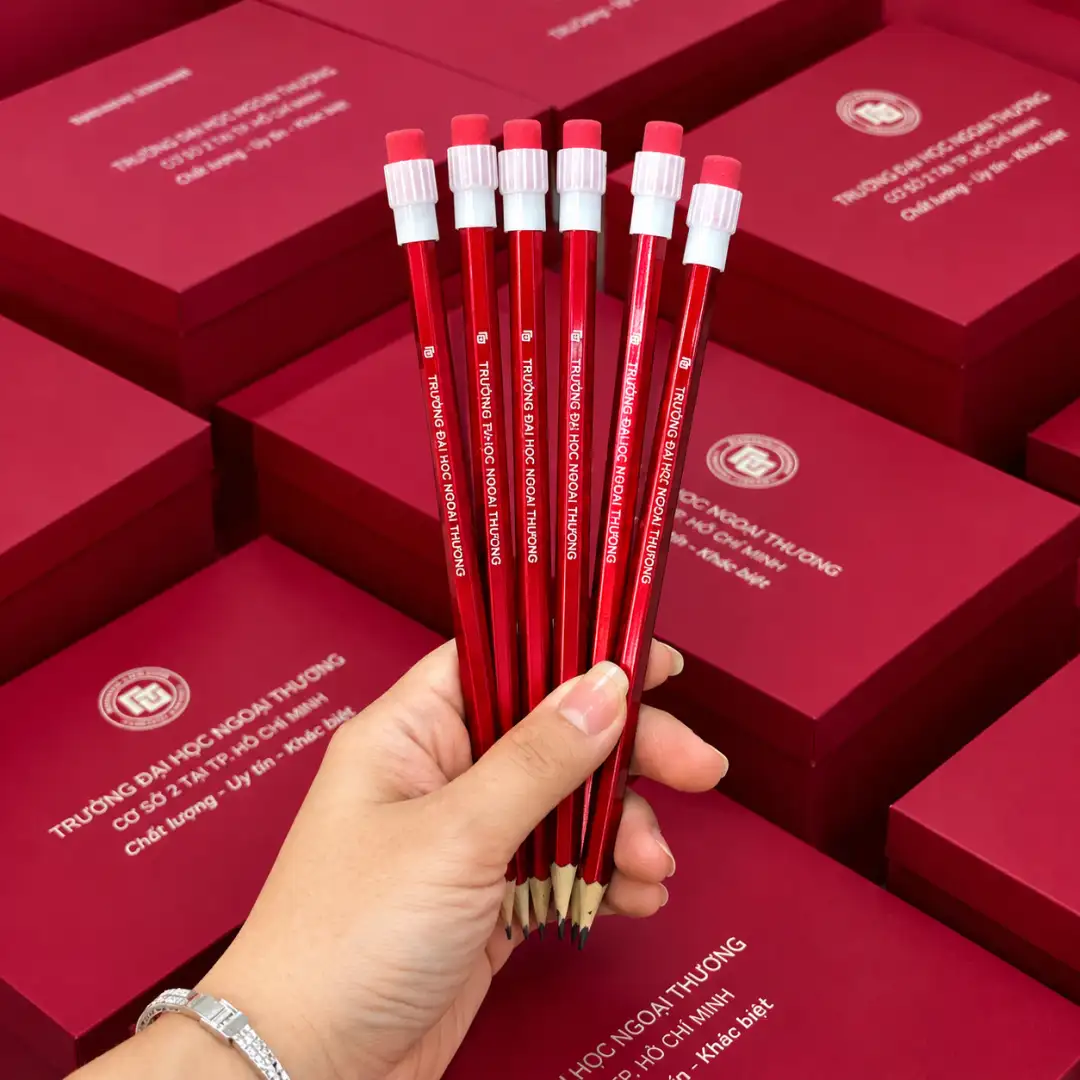 Bút Chì Gỗ Sơn Đỏ In/Khắc Logo - Ảnh 3