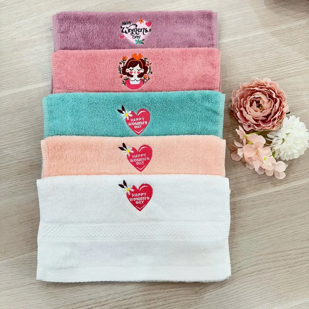 Set Hộp Quà Khăn Tặng Phụ Nữ 8/3 - 20/10 - Ảnh 3